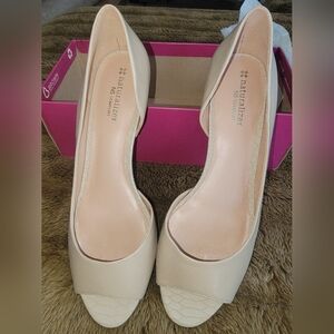 Naturalizer open toe heel sz9.5